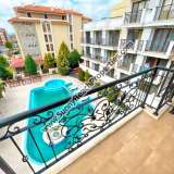  Продаeтся шикарная меблированная трёхкомнатная квартира с видом на бассейн Вилла Валенсия / Villa Valencia 400м. от пляжа, Солнечный берег Болгария  Солнечный берег 7641261 thumb0