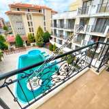  Продаeтся шикарная меблированная трёхкомнатная квартира с видом на бассейн Вилла Валенсия / Villa Valencia 400м. от пляжа, Солнечный берег Болгария  Солнечный берег 7641261 thumb13