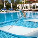  Продаeтся шикарная меблированная трёхкомнатная квартира с видом на бассейн Вилла Валенсия / Villa Valencia 400м. от пляжа, Солнечный берег Болгария  Солнечный берег 7641261 thumb64