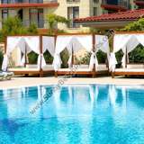  Продаeтся шикарная меблированная трёхкомнатная квартира с видом на бассейн Вилла Валенсия / Villa Valencia 400м. от пляжа, Солнечный берег Болгария  Солнечный берег 7641261 thumb56