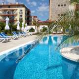  Продаeтся шикарная меблированная трёхкомнатная квартира с видом на бассейн Вилла Валенсия / Villa Valencia 400м. от пляжа, Солнечный берег Болгария  Солнечный берег 7641261 thumb60