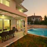  Vrijstaande villa met 4 slaapkamers vlakbij het strand in Fethiye Fethiye 8141778 thumb6