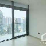  Dacha Real Estate is pleased to offer this 1 bedroom apartment, floor to ceiling windows with panoramic marina and sea views from the living /dining / kitchen area. The kitchen has a contempary feel and is fully fitted with fridge freezer, washing mac Dubai Marina 5342712 thumb1