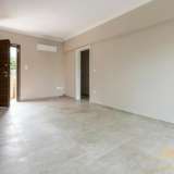  (For Sale) Residential Apartment || East Attica/Vouliagmeni - 70 Sq.m, 2 Bedrooms, 395.000€ Athens 8146582 thumb6
