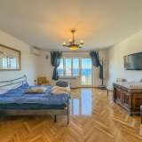  OPATIJA, CENTER - large apartment in an Austro-Hungarian villa with parking and a terrace for long-term rent Opatija 8146674 thumb6