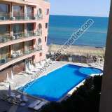  Продается меблированная двухкомнатна квартира с видом на море и горы в Dolphin Coast VIP club  на самом пляже Солнечного берега Болгария Солнечный берег 1446007 thumb17