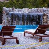  Schönes Haus mit Pool und großem Garten in ruhiger Lage Vrbnik 8005352 thumb0