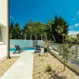  Soline, semi-detached house with pool, 100m from the sea Soline 8005374 thumb9