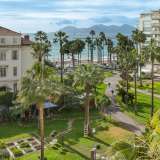  Cannes CroisetteIn a Belle Epoque residence with elevator and caretaker, with well-maintained common areas.Beautiful apartment of about 151 m2 offering large volumes of receptions and high quality services.It is c Cannes 3751477 thumb0