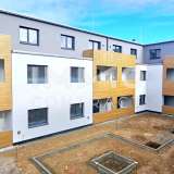  Kompakte 2-Zimmer mit Loggia - Modernes Wohnen in urbaner, ruhiger Lage - Küche inklusive! Wiener Neustadt 8152986 thumb2