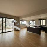  (For Sale) Residential Maisonette || East Attica/Voula - 270 Sq.m, 4 Bedrooms, 950.000€ Athens 8053196 thumb0