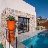  Doppelhaushälften in der Nähe des Golfplatzes in Villamartin Alicante 8158031 thumb1