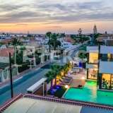  Freistehende Luxusvillen mit Pool in Torrevieja Costa Blanca Alicante 8158032 thumb2