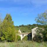  Exceptional Gite property standing on 25 ha of land with 4 gites - Ideally situated in a rural quiet environment between Uzes and Nimes, and only 5 minutes from basic amenities, this nice property of 25 ha labelled 'Gite Rural de France'.  Uzès 4058523 thumb0