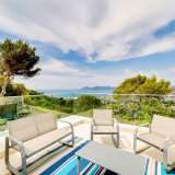  CANNES - 5 BEDROOM SEA VIEW HOUSELocated in the residential area of La Californie, contemporary villa, entirely renovated, on 3 levels, with a panoramic sea view. This property of 300 m2 (3230 sq ft) comprises a large living and di Cannes 4058526 thumb0
