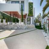  Marbella'da Geniş Bodrum Alanı Sunan Kullanışlı ve Şık Villa Marbella 8106961 thumb3