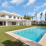  Villas en ubicación privilegiada cerca de servicios en Marbella Marbella 8106977 thumb2