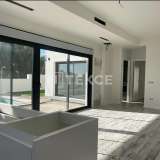  Moderne vrijstaande villa met privézwembad en uitzicht op zee in Polop Alicante 8162798 thumb1