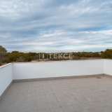 Key-Ready Villa with a Pool Near to the Beach in Alicante Alicante 8162801 thumb7