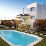  (Προς Πώληση) Κατοικία Μονοκατοικία || Κυκλάδες/Νάξος - 154 τ.μ, 5 Υ/Δ, 473.000€ Naxos - Chora 7862997 thumb0