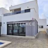  Trendy Standalone Villa with a Pool and Garden in Alicante Alicante 8166777 thumb0