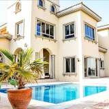  Dacha Real Estate is pleased to offer this amazing 5 + 2  bedrooms Mediterranean Grand lobby villa with yacht space in front of it in Palm Jumeirah. Located on the fronds of the Palm, The villa offers 5 + 2 bedrooms with a 15,000 sq ft plot ar Palm Jebel Ali 4867556 thumb8