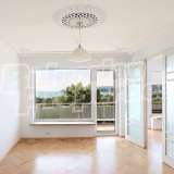  Sunny, spacious apartment next to the Sea Garden Varna city 8067077 thumb0