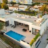  Freistehende Luxusvilla mit Endlospool und Meerblick in Benidorm Alicante 8169380 thumb0