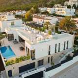  Vrijstaande Zeezicht Villa met Overloopzwembad in Alfaz del Pi Alicante 8169380 thumb1