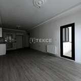  Einzugsfertige Wohnung in einem prestigeträchtigen Komplex in Trabzon Merkez 8169382 thumb11