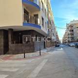  Apartments 350 m Away from the Shoreline in Torrevieja Alicante 8169384 thumb4
