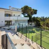  Herrenhaus mit atemberaubendem Meerblick in bester Lage von Marbella Marbella 8107010 thumb8