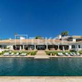  Herrenhaus mit atemberaubendem Meerblick in bester Lage von Marbella Marbella 8107010 thumb1