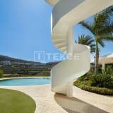  İspanya Casares'te Popüler Konumda Golf Sahası Manzaralı Villa Casares 8107206 thumb9