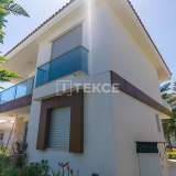  Möblierte Villa mit Meerblick in einem Komplex in Çeşme İzmir Cesme 8170433 thumb7