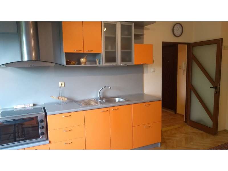 One-bedroom apartment in Chaika district for rent, Varna city.