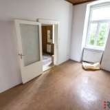  Sanierungsbedürftige Altbauwohnung | ca. 3,50 m Raumhöhe |  Zimmer/Schlafzimmer in den Innenhof gerichtet Wien 7372727 thumb7