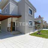  安塔利亚（Antalya）贝莱克（Belek）住宅区内的豪华设计三联别墅 Serik 8073199 thumb3