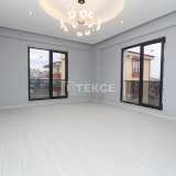  Spacious Properties with Balconies in a Complex in Yalova Ciftlikkoy 8073325 thumb3