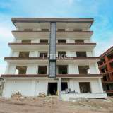  Amplias propiedades con balcones en un complejo en Yalova Ciftlikkoy 8073325 thumb1