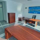  Коммерческое помещение на длительный срок в Будве - 220м2, 6 офисов, 3 террасы, парковка Будва 8073048 thumb12