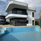  Detached House with a Private Swimming Pool in Alanya Alanya 8073544 thumb0