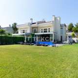  Stijlvolle Villa met Directe Toegang tot het Strand in Istanbul Sariyer 8074598 thumb3