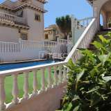  Ruim Vrijstaand Huis met Privézwembad in La Zenia, Spanje Alicante 8175251 thumb5