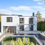  Modern family villa with pool, large garden and double garage Untertullnerbach 8077890 thumb19