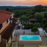  ISTRIA, VINKURAN - House with two apartments and a swimming pool! Close to the sea! Vinkuran 8178825 thumb0
