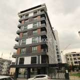  Wohnungen in einem Komplex mit Parkplätzen in Esenyurt Istanbul Esenyurt 8179131 thumb0