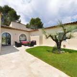  MOUGINS - Situated in a residential and quiet area, close to 