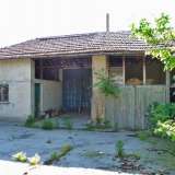  Одноэтажный дом с гаражом и большой двор в селе Караисен в 15 кв ближайшего города г. Павликени 5079282 thumb10