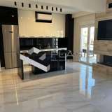  (For Sale) Residential Floor Apartment || Piraias/Piraeus - 78 Sq.m, 2 Bedrooms, 270.000€ Piraeus 7708363 thumb0